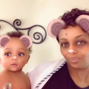 Meet your Posher, Rena